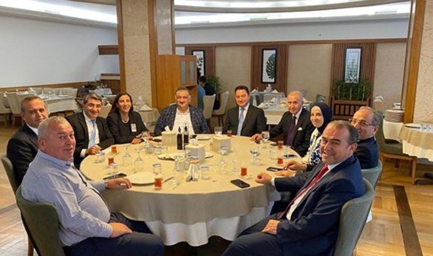 Enginyurt – Babacan buluşması siyaseti hareketlendirdi: ‘Parti değiştirmiyor’