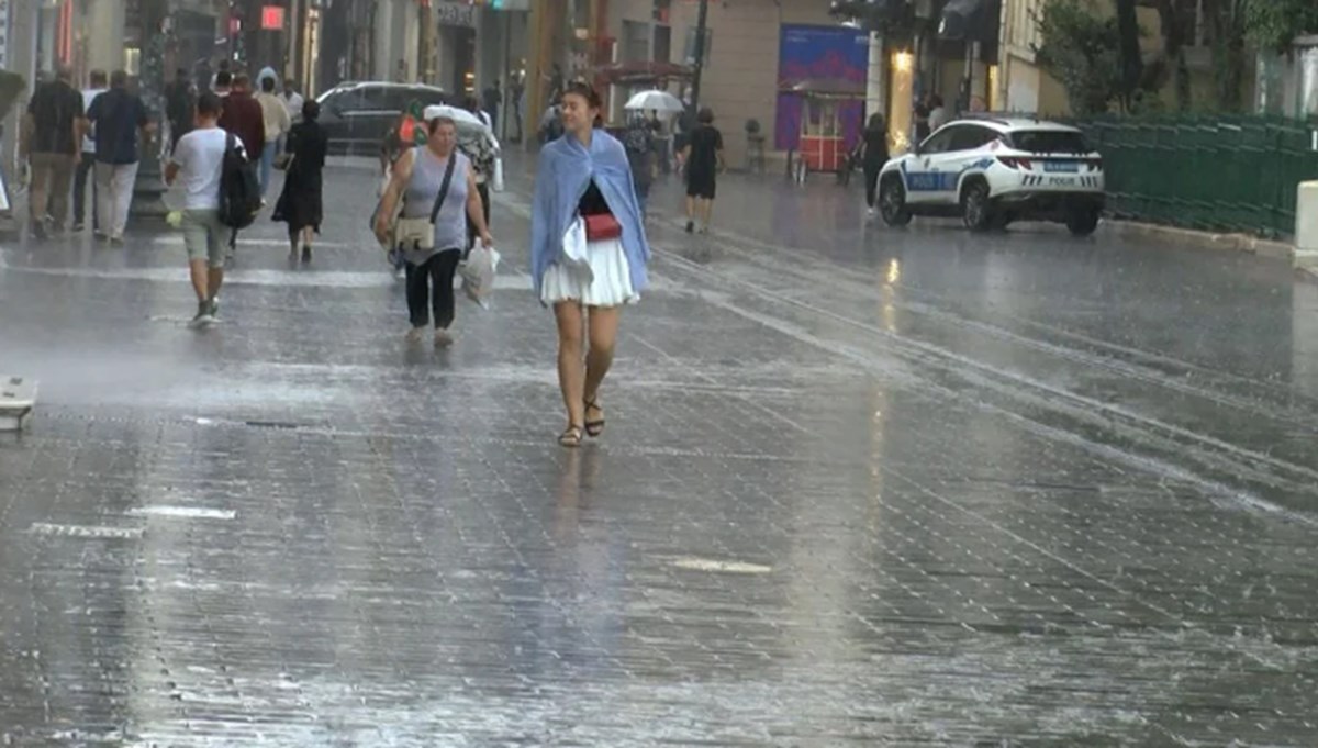 AKOM İstanbul için saat verdi! Çok kuvvetli geliyor, 4 Eylül’e kadar sürecek