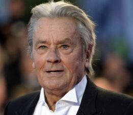 Alain Delon hayatını kaybetti