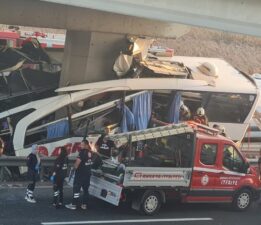 Ankara’da otobüs köprüye saplandı: 9 can kaybı