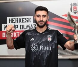 Beşiktaş’ta ayrılık: Emrecan Bulut, Çaykur Rizespor’a transfer oldu