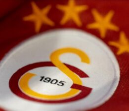 Galatasaray yönetiminde istifa: Olağanüstü toplantı kararı alındı