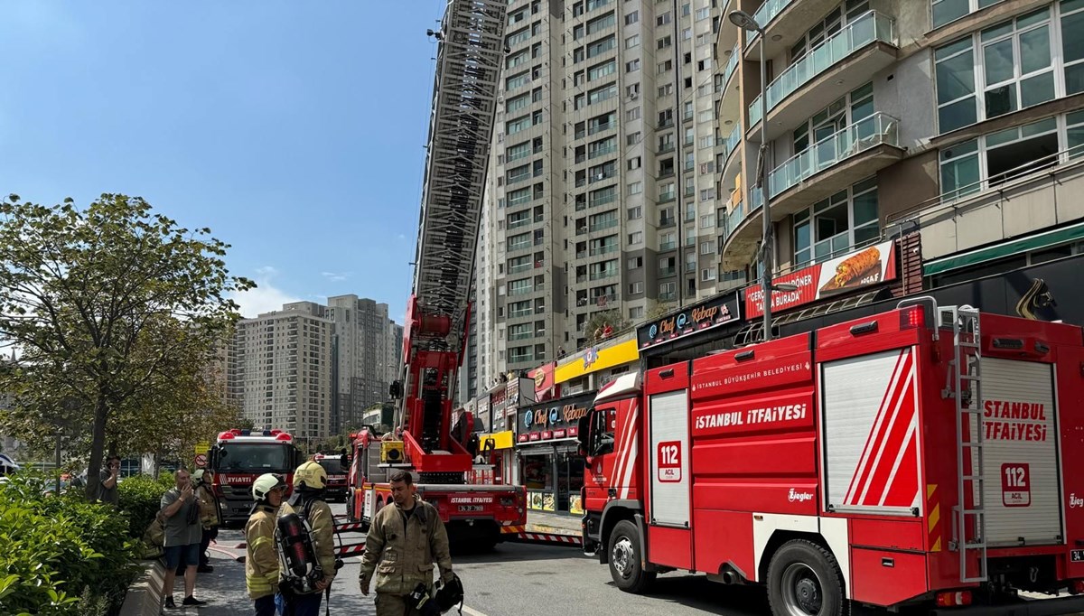 İstanbul’da 33 katlı binada yangın: Mahsur kalanlar var