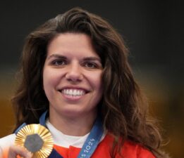 Olimpiyatlarda yeni rekor: Chiara Leone’dan altın madalya