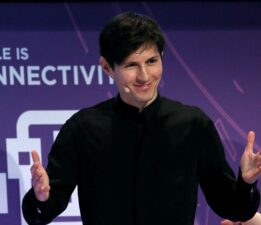 Telegram’ın patronu Durov ülkeyi terk etmemek şartıyla serbest