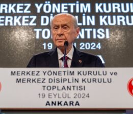 Bahçeli: Anayasa’nın ilk dört maddesine şaşı bakanlar bizim için yok hükmündedir