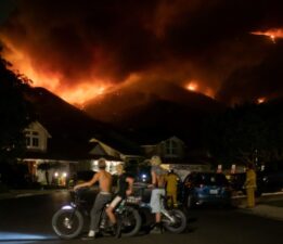 California’da üç orman yangını: 100 bin dönümden fazla alan kül oldu