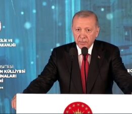 Cumhurbaşkanı Erdoğan: Üniversitelerimizin yurt dışına açılmasını çok değerli buluyorum