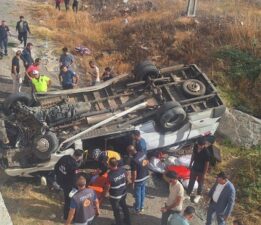 Fındık işçileri dönüş yolunda kaza yaptı: 14 yaralı