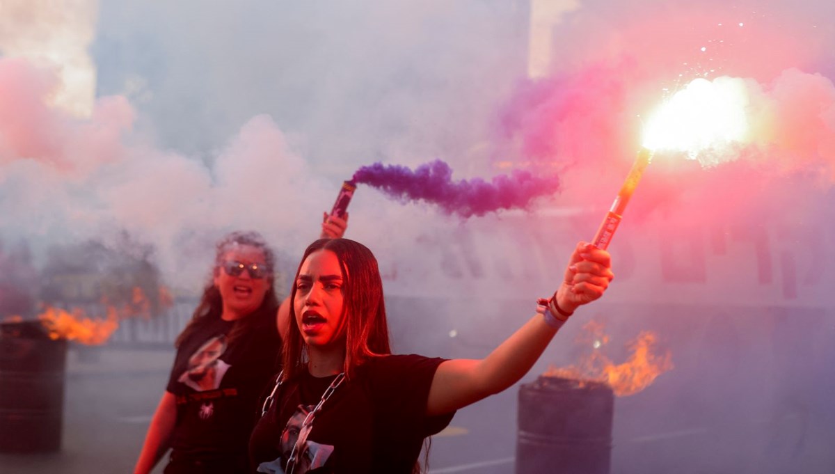 İsrailli rehine aileleri Tel Aviv’de yolları kapattı: “Hükümet onları terk etti”