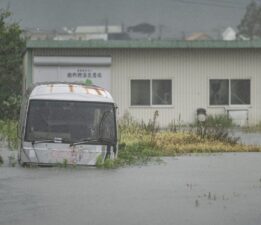 Japonya’yı “eşi benzeri görülmemiş” yağmurlar vurdu: Bir kişi öldü, yedi kişi kayıp