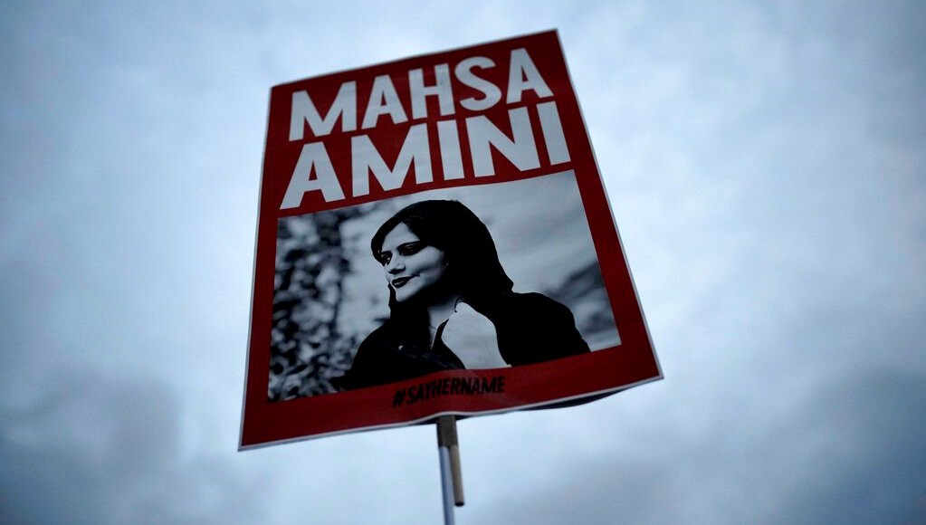 Mahsa Amini’nin ardından iki yıl: İranlı kadınlar hala yasaklara meydan okuyor