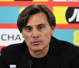 Montella: “Takımı 10 kişiyken daha çok beğendim”