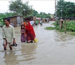 Nepal’de sel faciası: 32 kişi hayatını kaybetti