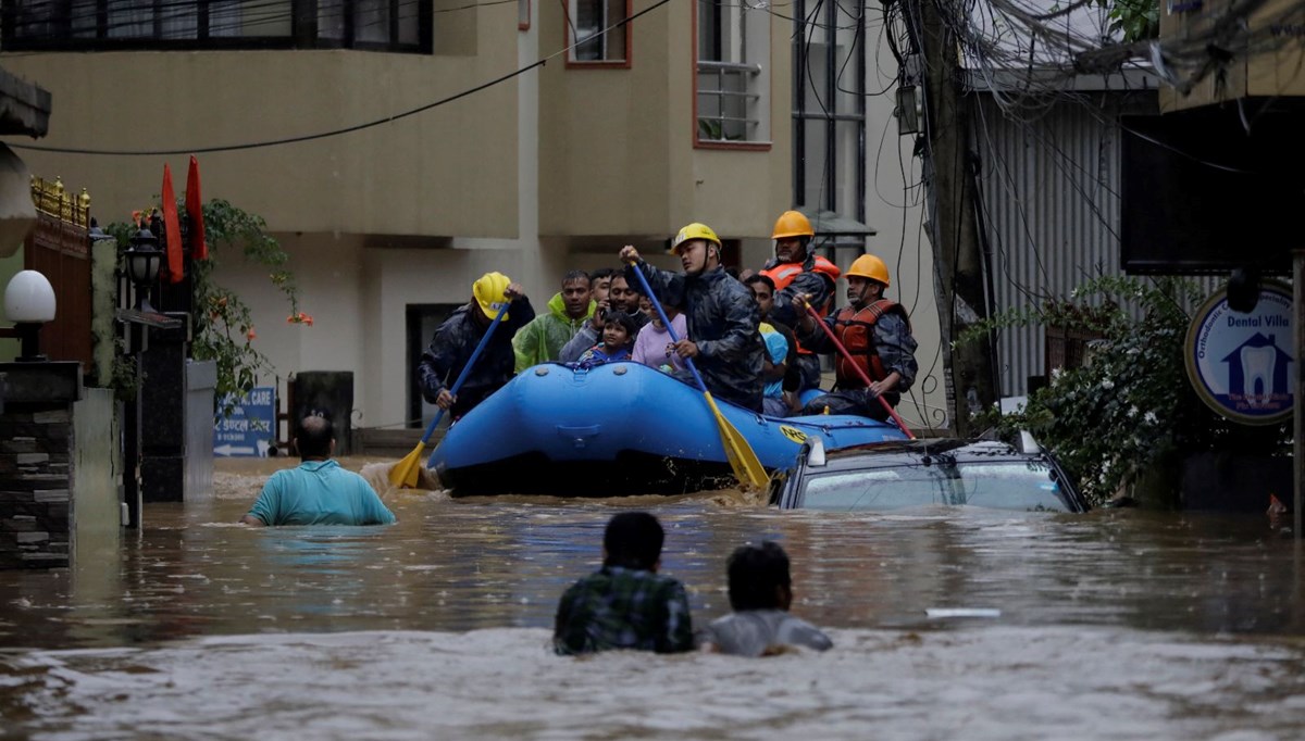 Nepal’de sel felaketi: 148 ölü, 59 kayıp