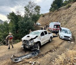 Önce şehitten sonra ailesinden acı haber: Cenaze için yola çıkan yakınları şarampole yuvarlandı