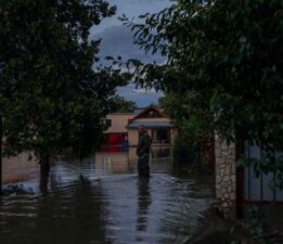 Romanya’da sel felaketi: 4 kişi öldü, binlerce ev sular altında