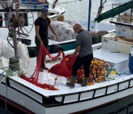 Umduklarını bulamayan balıkçılar rotalarını Karadeniz’e çevirdi