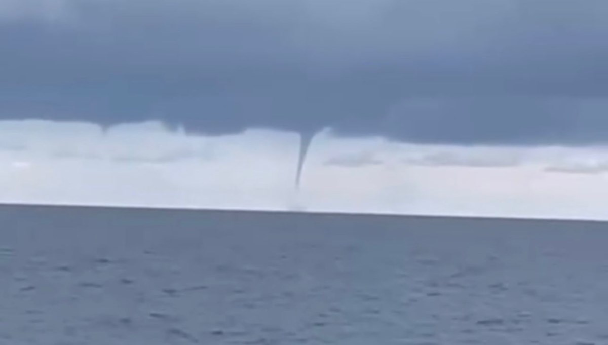 Amasra’da denizde hortum oluştu