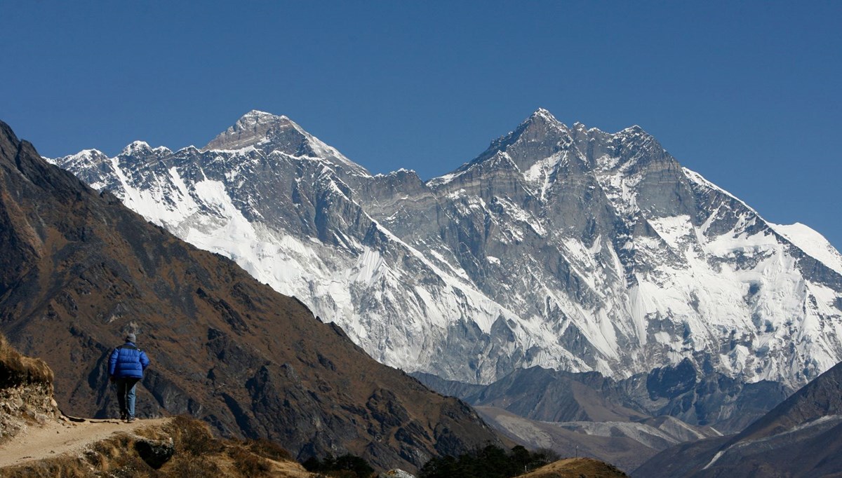 Everest Dağı’nın her yıl 2 milimetre uzadığı tespit edildi