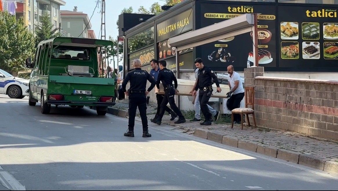 İstanbul’da asansör faciası: Genç işçi hayatını kaybetti