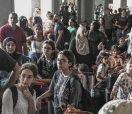 Türk vatandaşlarının Lübnan’dan tahliyesi başladı: Mersin’de karşılanacaklar