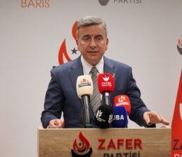 Zafer Partili Karamahmutoğlu: Hastayı müşteri gibi gören ticarileşmiş bir sistem caniliği üretiyor