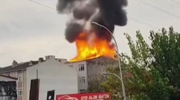 Başakşehir’de korku dolu anlar: Binanın çatısı bir anda alev aldı