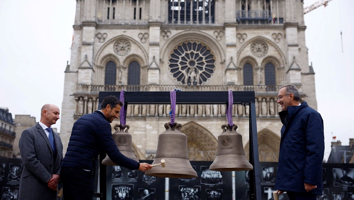 Bir ay sonra açılıyor! Notre Dame’da çanlar beş yıl aradan sonra ilk kez çaldı