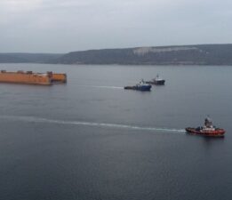 Çanakkale Boğazı tek yönlü gemi trafiğine kapatıldı