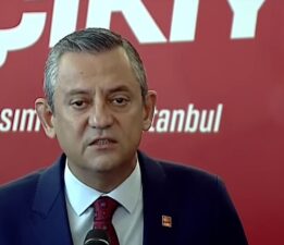 CHP grubu İstanbul’da toplandı | Özgür Özel: Sine-i millet tuzağa düşmektir, biz erken seçim istiyoruz