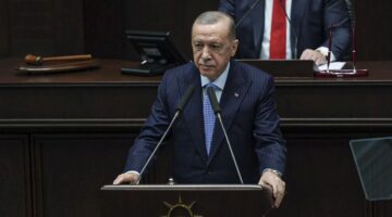 Cumhurbaşkanı Erdoğan: Türkler ile Kürtler arasına örülmek istenen terör duvarını yıkıp atacağız