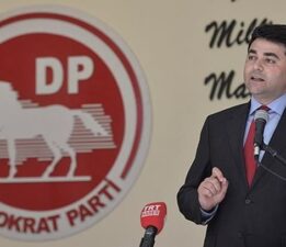 Demokrat Parti’de Büyük Kongre tamamlandı: Gültekin Uysal yeniden genel başkan seçildi