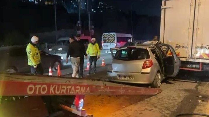 Hatalı sollama kazalar zincirine neden oldu: 5 yaralı