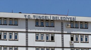 İçişleri Bakanlığı duyurdu: Tunceli ve Ovacık Belediye Başkanları görevden uzaklaştırıldı