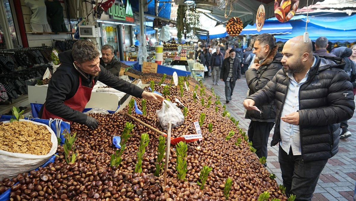 Kış gelince pazar tezgahlarında yerini aldı! Kilosu 120 TL’den başlıyor