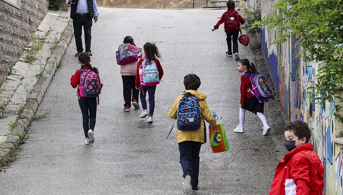 Meteorolojiden turuncu kodlu uyarı: Antalya’nın 6 ilçesinde okullar 1 gün tatil