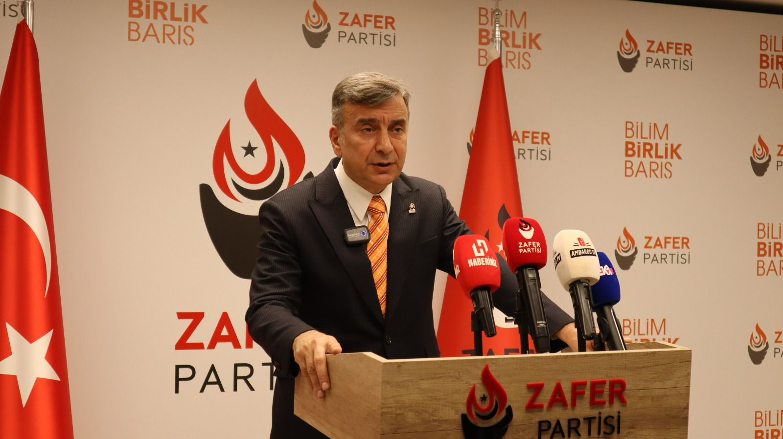 Zafer Partili Karanahnutoğlu: Etki Ajanlığı Yasasının sırtında bir sopa gibi kullanılacağı anlaşılıyor