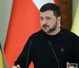 Zelenski: Ukrayna uzun menzilli silahları kullanacak