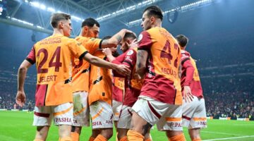 7 gollü nefes kesen derbi: Galatasaray son saniyede kazandı!