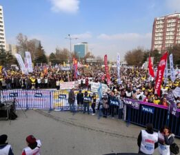 Ankara’da kamu çalışanlarından miting