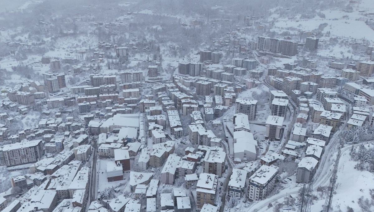 Kar ve soğuk Karadeniz ile doğuyu sardı