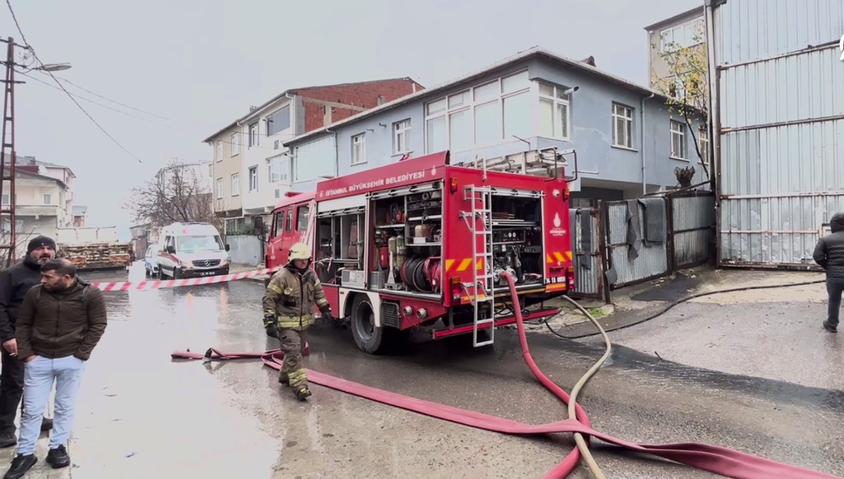 Sultanbeyli’de iş yeri yangını