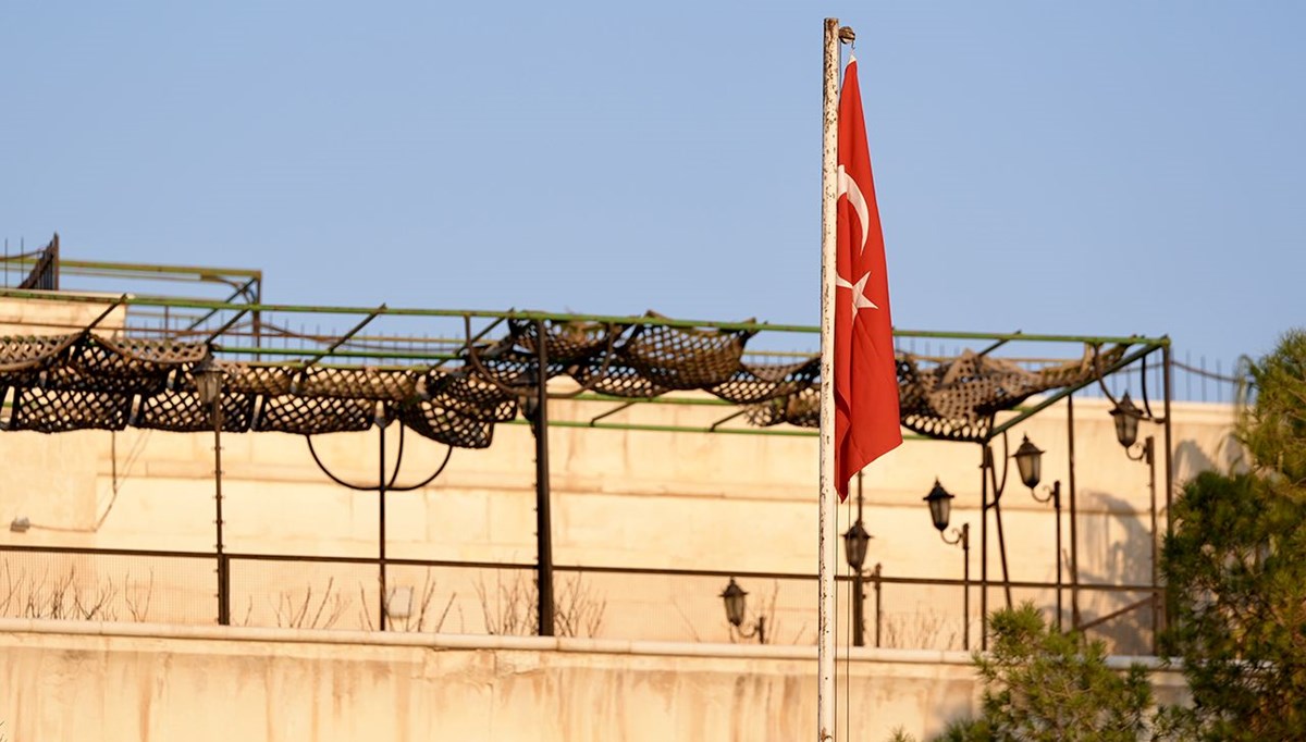 Emevi Camisi’nin halıları Türkiye’den gidecek. Yüzde yüz yün olacak.